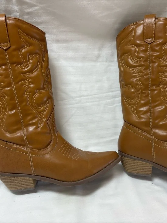 Tan Western Knee-High Boots - Picture 4 of 6